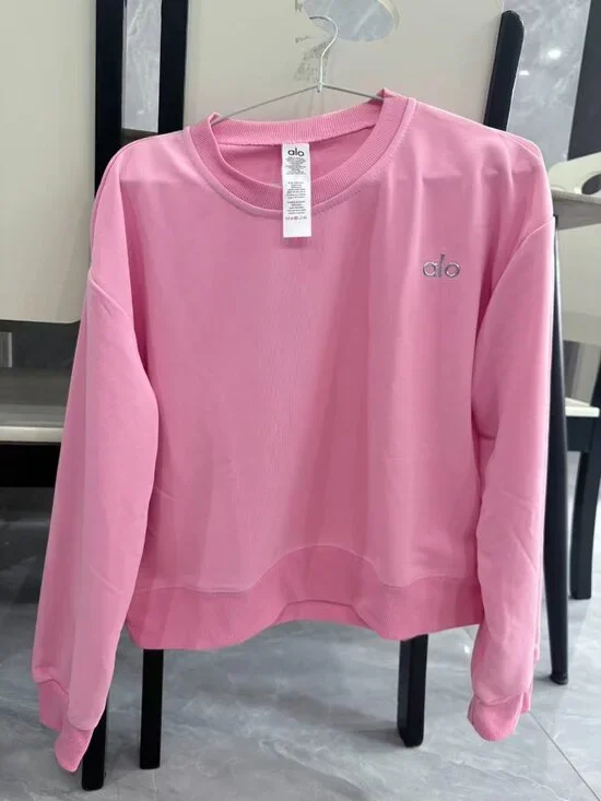 alo Loungewear Yoga Set - Picture 3 of 5